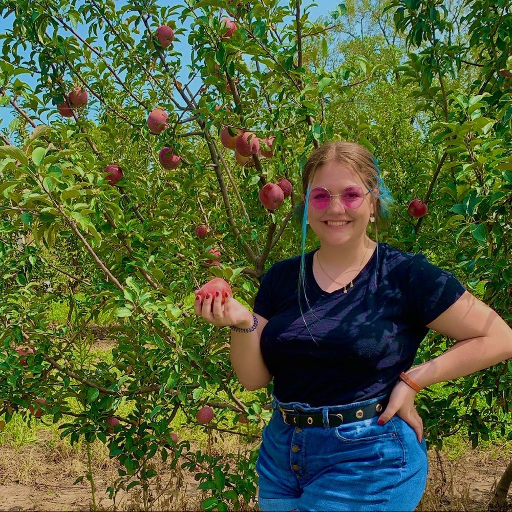 Meet your Posher, Lyndsey